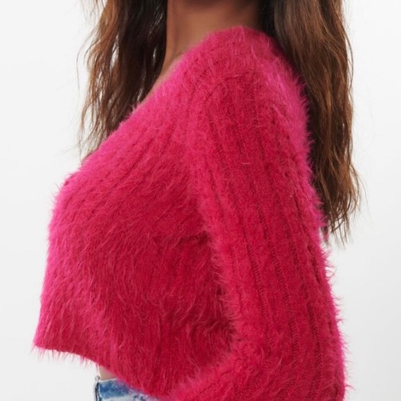 Pink fuzzy garage cardigan - Picture 2 of 4